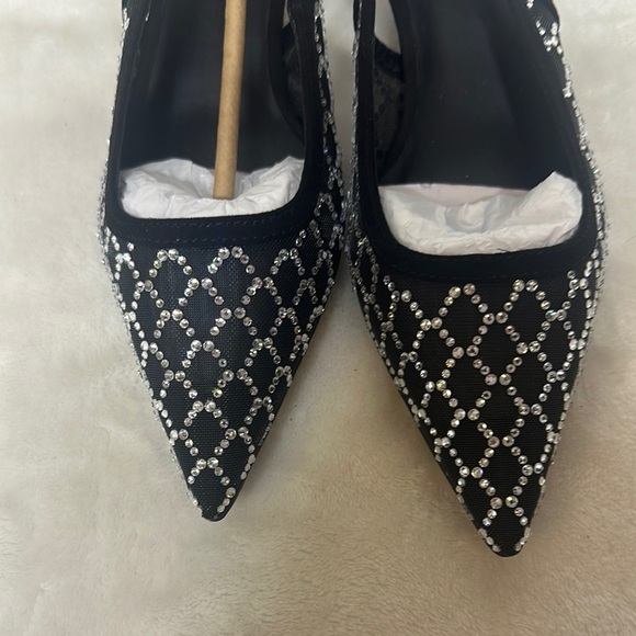 A New Day Black and White Heels with Sleek Design - Picture 9 of 9